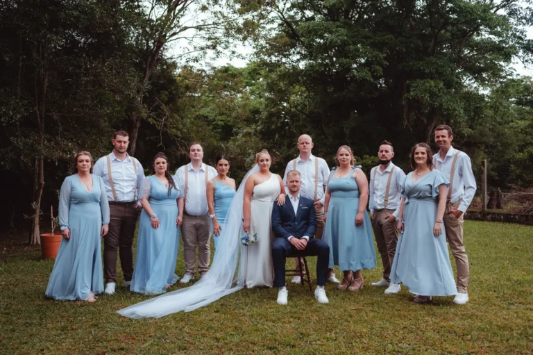 Casamento de Ana e Fred: noivos com padrinhos e madrinhas