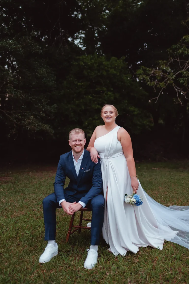 Casamento de Ana e Fred: noivos com padrinhos e madrinhas