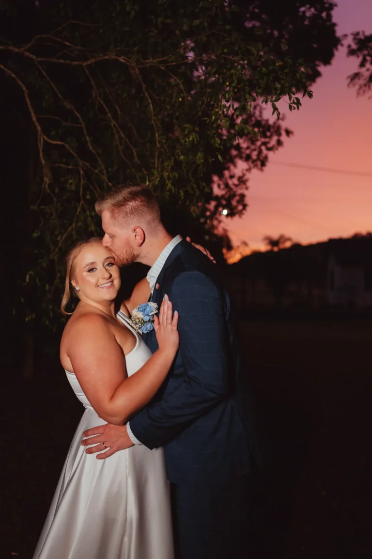 Casamento de Ana e Fred: retratos dos noivos ao pôr do sol