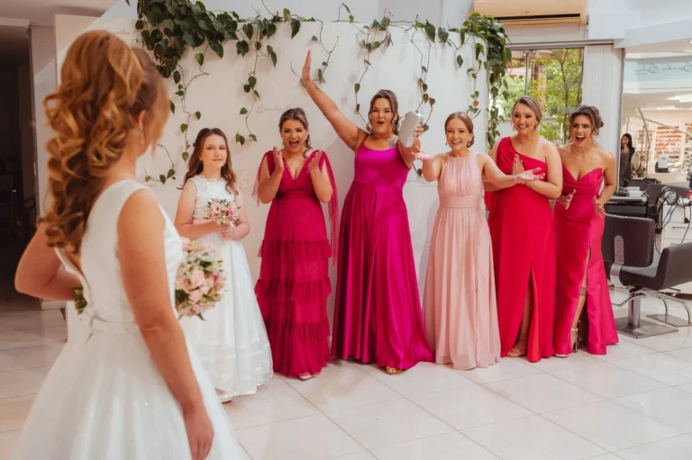 Casamento de Bárbara e Mateus: preparação do noivo e padrinhos