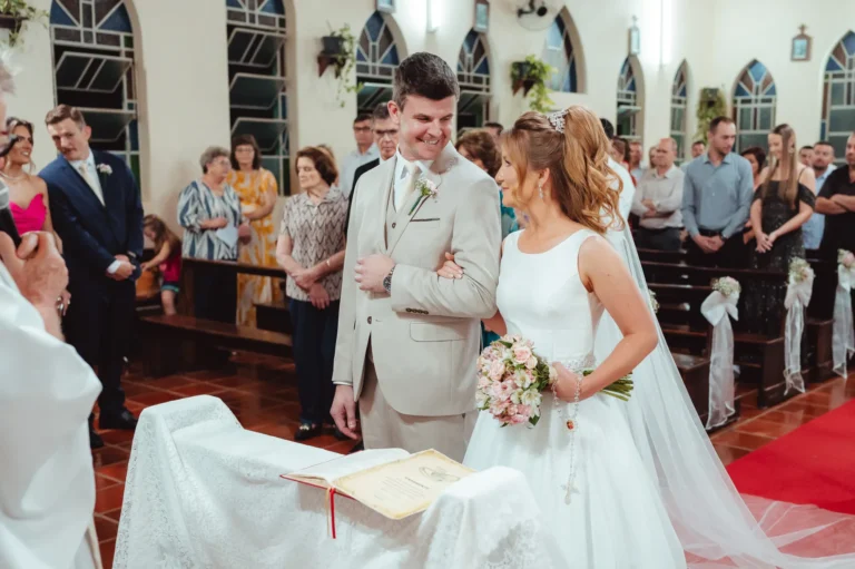 Casamento de Bárbara e Mateus: cerimônia na igreja