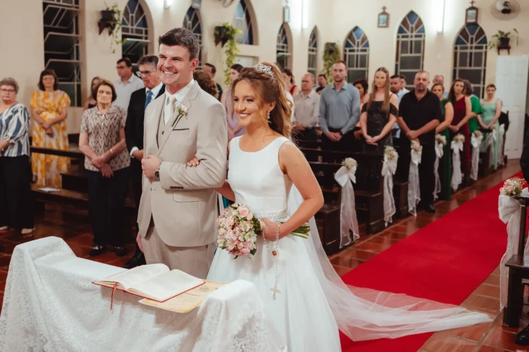 Casamento de Bárbara e Mateus: cerimônia na igreja