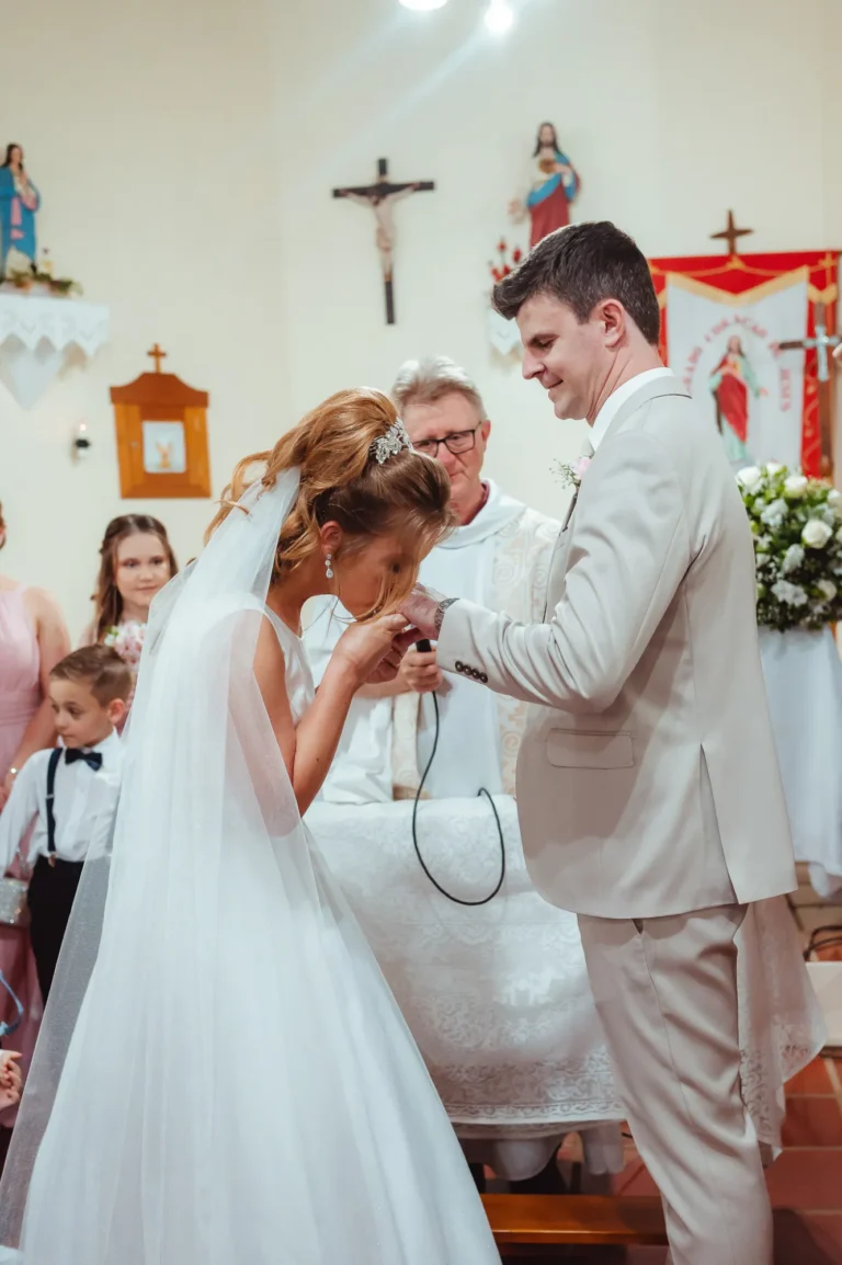 Casamento de Bárbara e Mateus: cerimônia na igreja