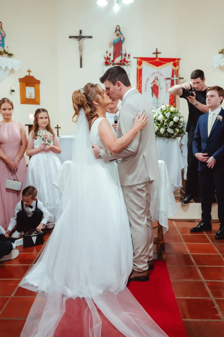Casamento de Bárbara e Mateus: cerimônia na igreja