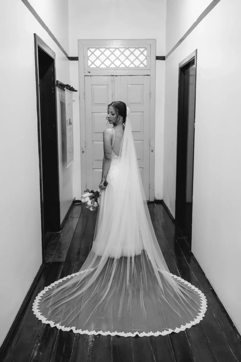 Casamento de Bruna e Douglas: noiva com as madrinhas