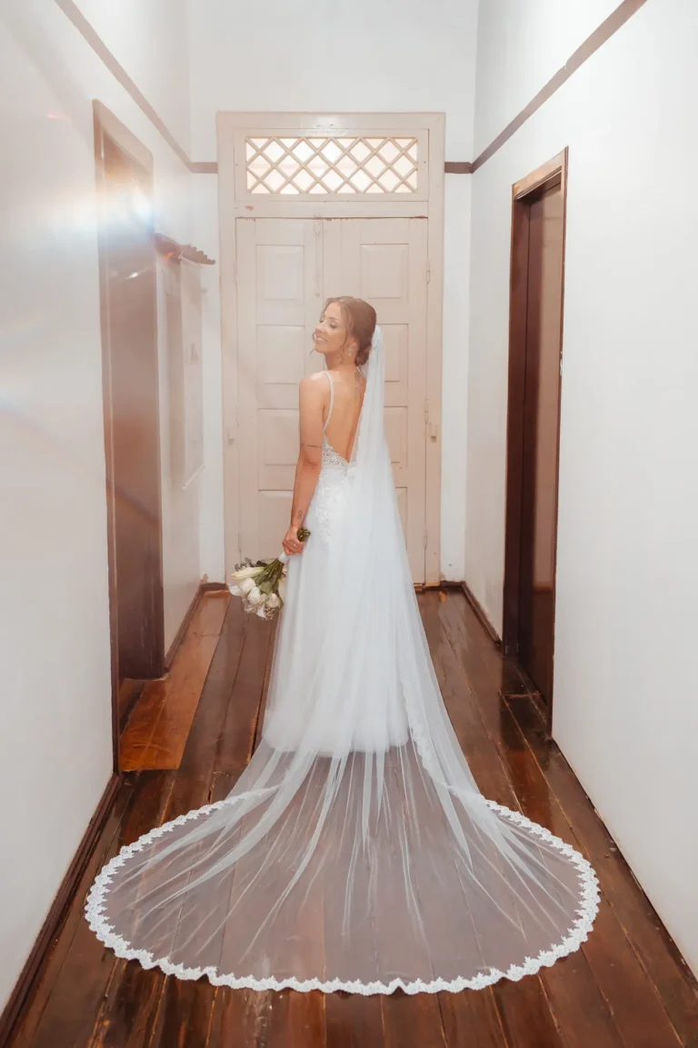 Casamento de Bruna e Douglas: noiva com as madrinhas