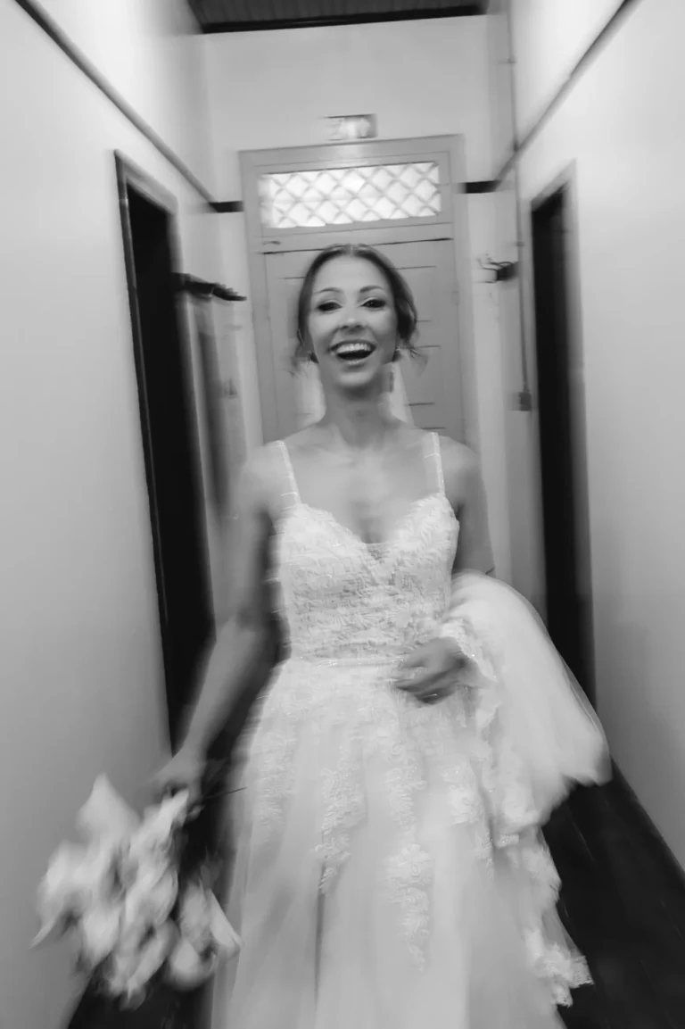 Casamento de Bruna e Douglas: noiva com as madrinhas