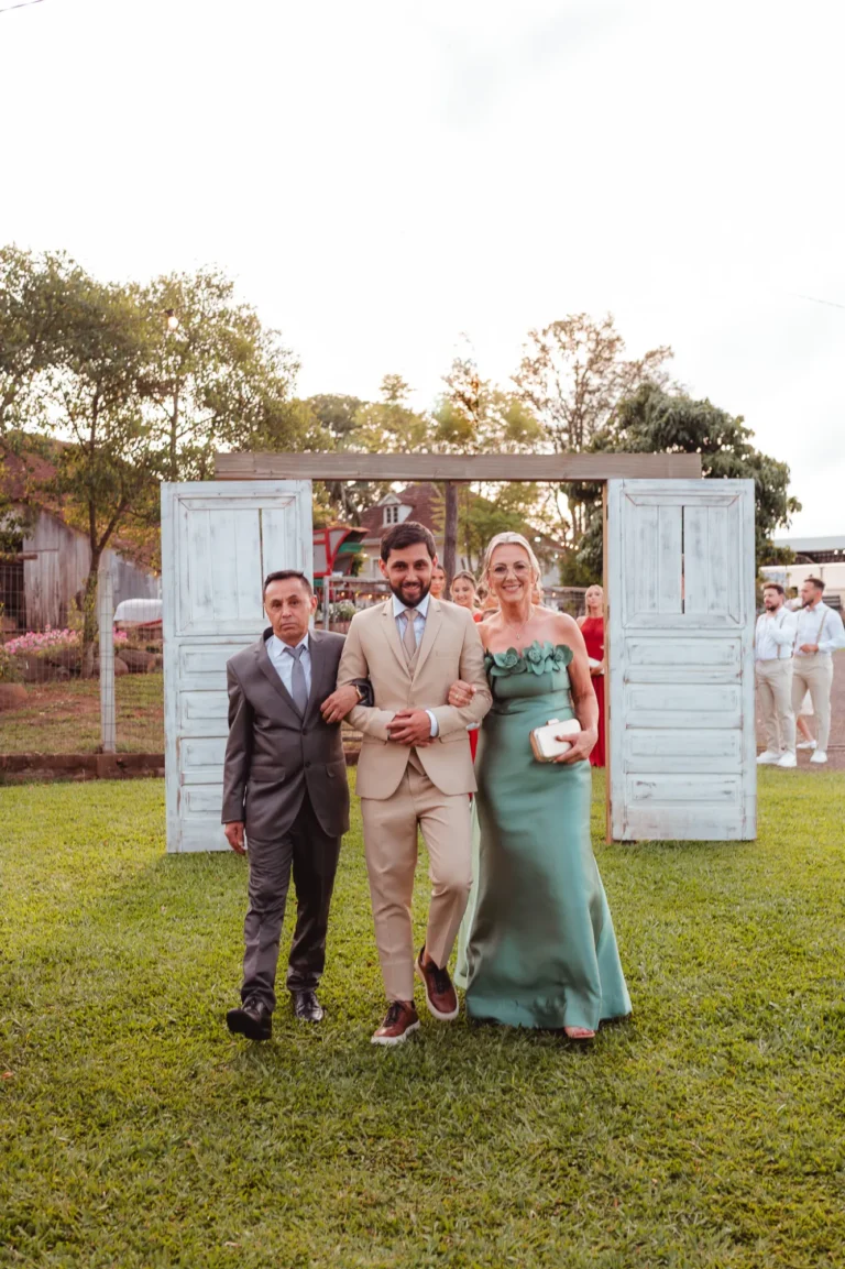 Casamento de Bruna e Douglas: cerimônia ao ar livre