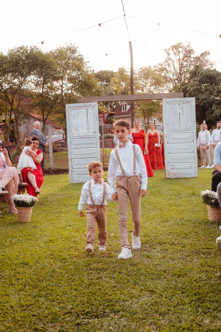 Casamento de Bruna e Douglas: cerimônia ao ar livre