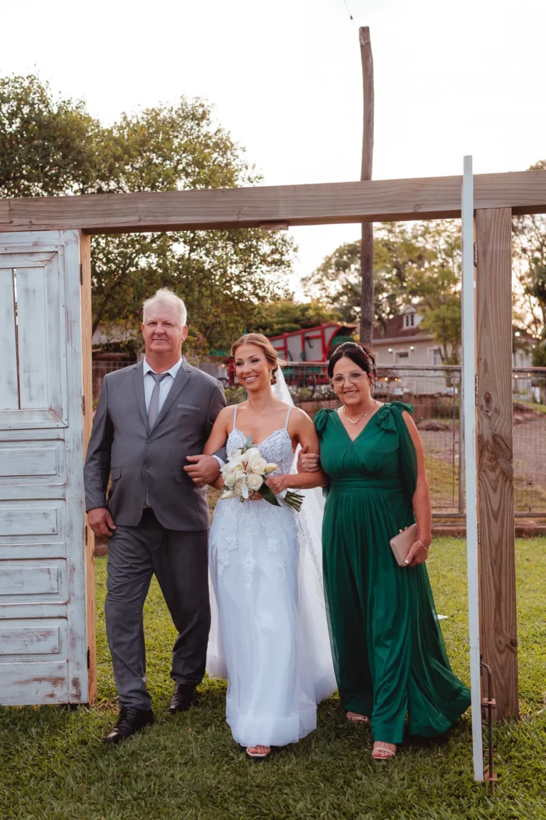 Casamento de Bruna e Douglas: cerimônia ao ar livre