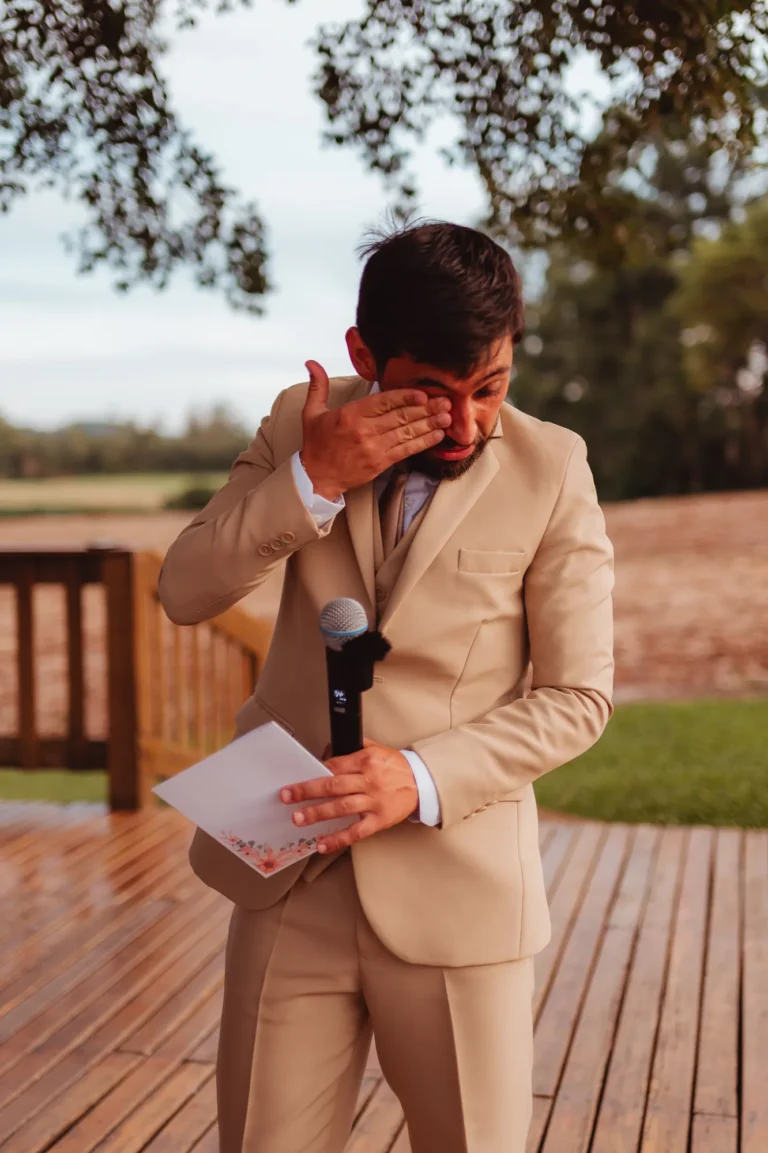 Casamento de Bruna e Douglas: cerimônia ao ar livre