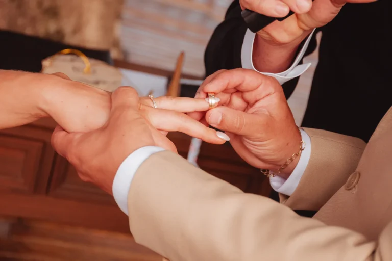 Casamento de Bruna e Douglas: cerimônia ao ar livre