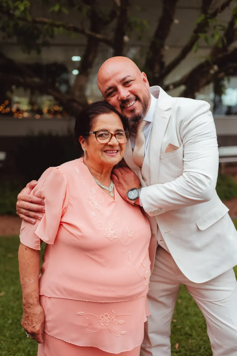 Casamento de Carla e Dionei: cerimônia ao ar livre