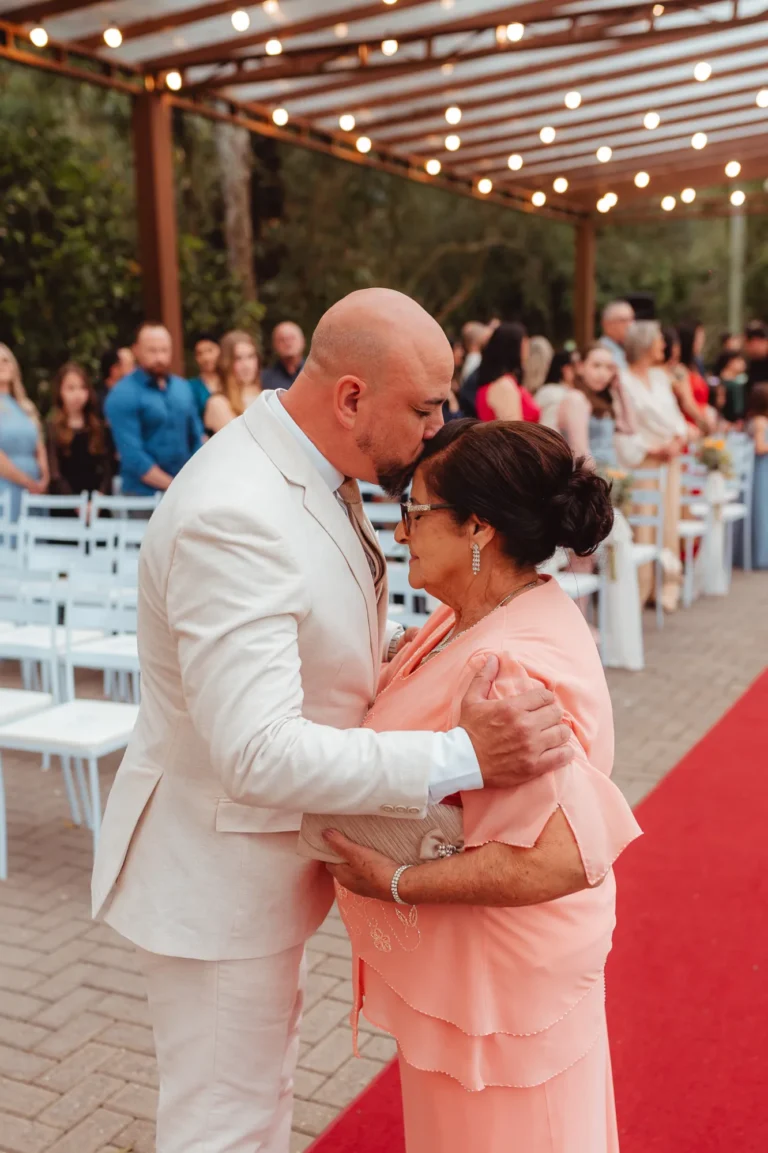 Casamento de Carla e Dionei: cerimônia ao ar livre