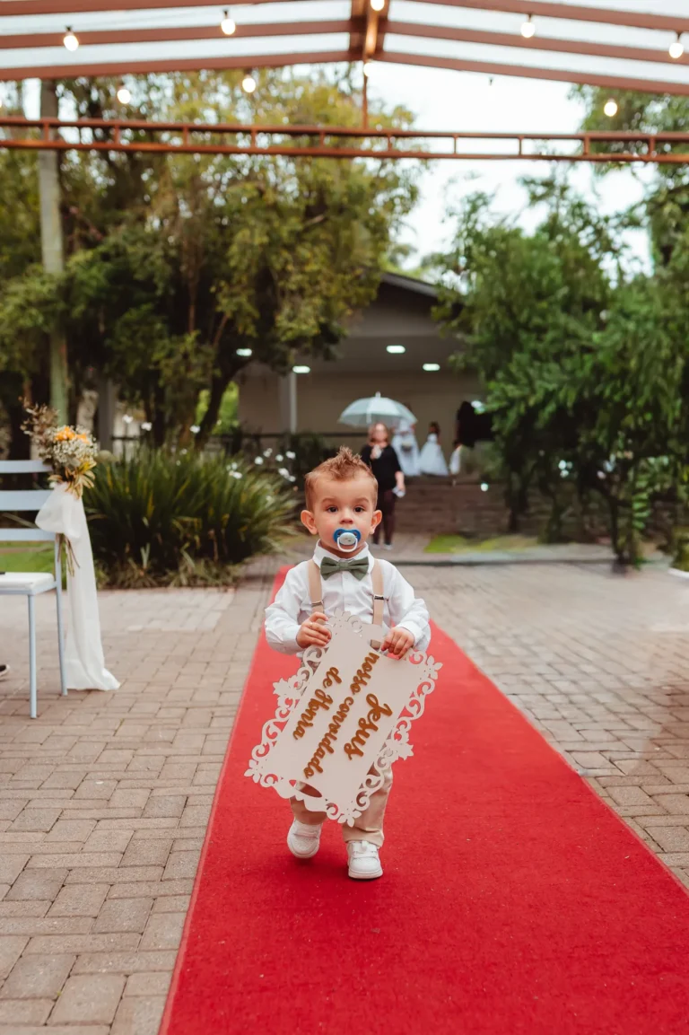 Casamento de Carla e Dionei: cerimônia ao ar livre