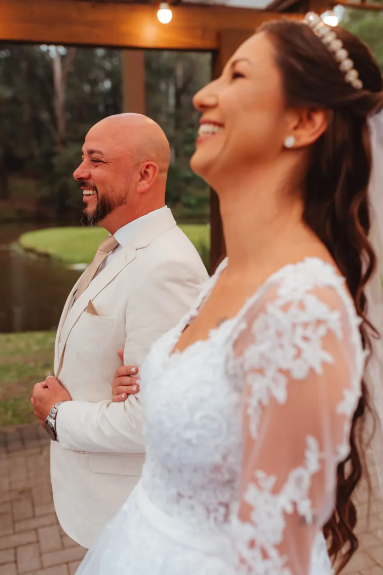 Casamento de Carla e Dionei: cerimônia ao ar livre