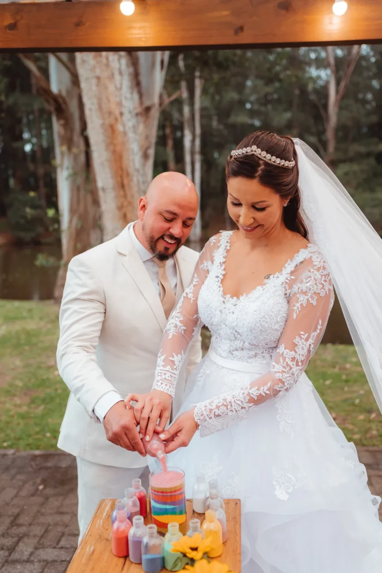 Casamento de Carla e Dionei: cerimônia ao ar livre