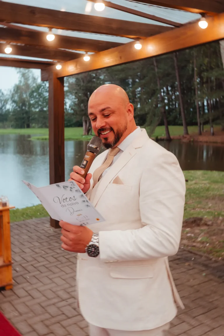 Casamento de Carla e Dionei: cerimônia ao ar livre