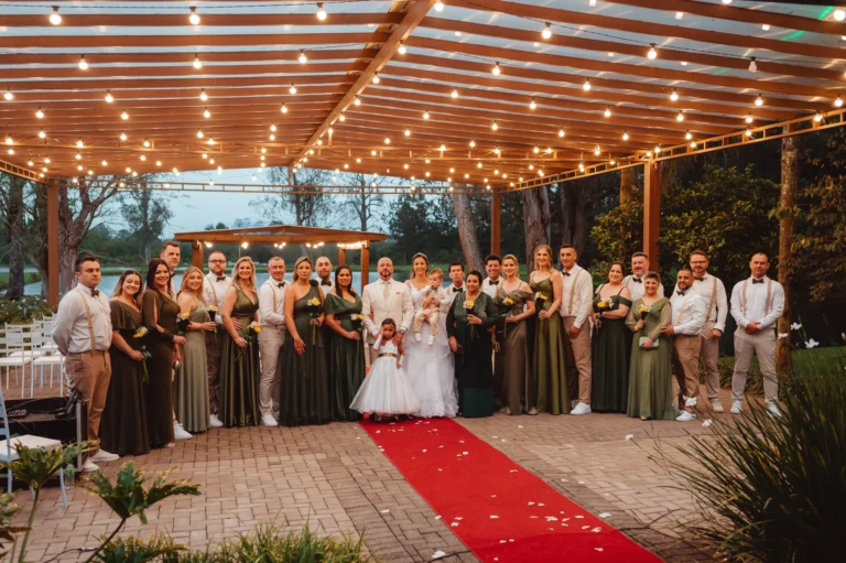 Casamento de Carla e Dionei: saída dos noivos e padrinhos