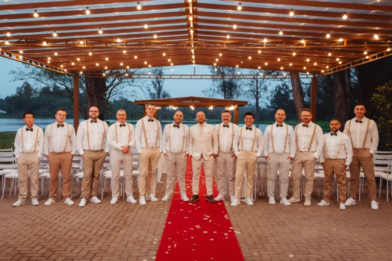 Casamento de Carla e Dionei: saída dos noivos e padrinhos