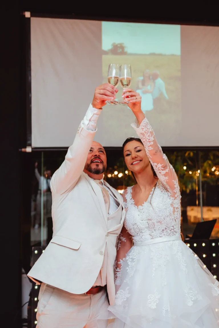 Casamento de Carla e Dionei: festa