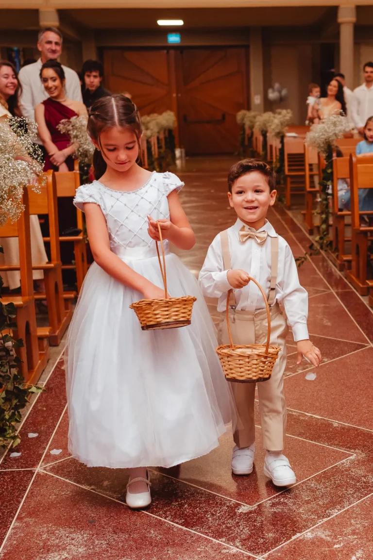 Casamento de Fran e Djonatan: cerimônia na igreja