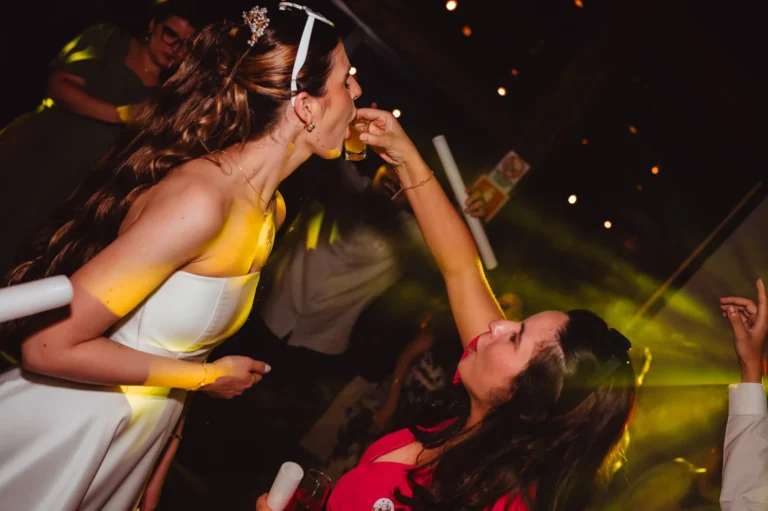 Casamento de Thais e Mateus: festa